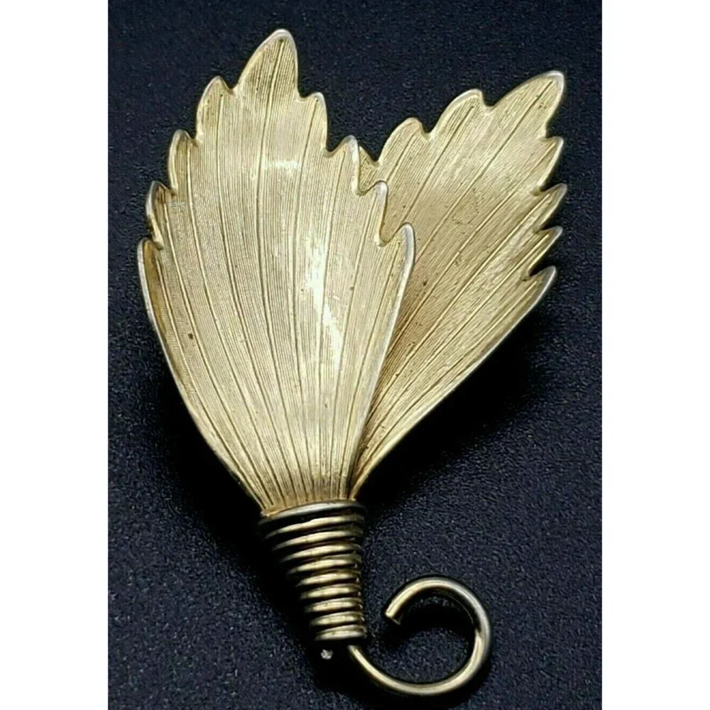 Leaf Brooch Pin Brushed Gold Tone Coiled Wrapped Stem Art Deco Shiny Vintage